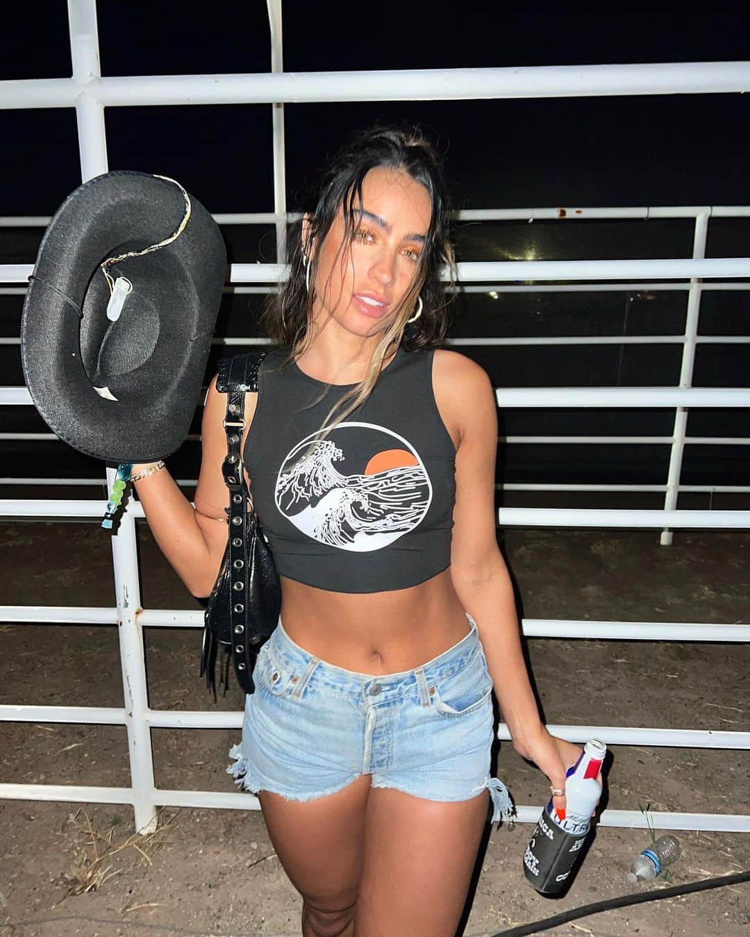 Sommer Rayさんのインスタグラム写真 - (Sommer RayInstagram)「going to country thunder instead of coachella was the best decision i’ve ever made. if you know me you know country music owns my heart 💛💛💛⚡️ my roooots」4月26日 2時28分 - sommerray