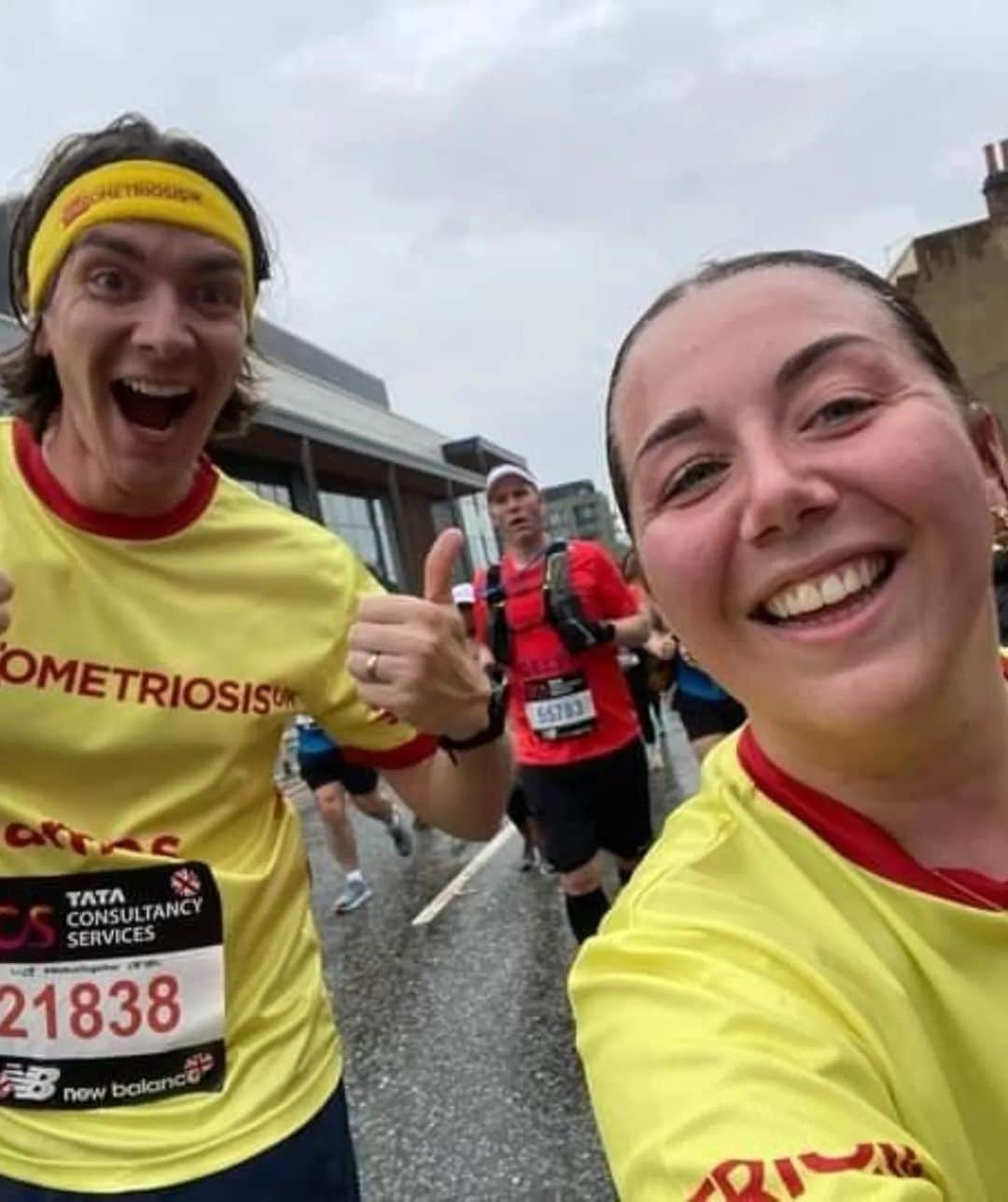 ジェームズ・フェルプスさんのインスタグラム写真 - (ジェームズ・フェルプスInstagram)「London Marathon ✔️ Possibly one of the hardest things I have ever done. But so happy I did. Hip went after 21 miles but limped/wobbled home in 4hrs46.24 Thank you everyone for the amazing support and donations to @endometriosis.uk  Let's keep spreading awareness about Endo ! (yes the shirt rubbed.....😵‍💫)  Donation link is in my bio  🏴󠁧󠁢󠁥󠁮󠁧󠁿🏃‍♂️🤙🫠🏅  #endometriosisawareness #endometriosis #londonmarathon #bloodsweatandtears」4月26日 2時51分 - jamesphelps_pictures