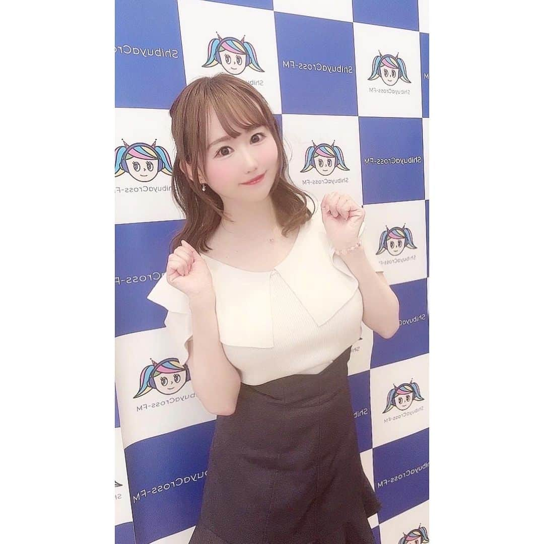 吉田麻衣子さんのインスタグラム写真 - (吉田麻衣子Instagram)「#渋谷クロスFM アーカイブ出てました💓🎙 観覧来てくださった方々ありがとうございます🥰 #instagood  #instalike #instafollow  #instahappy  #渋谷クロスFM #イヴ研 #タレント #ラジオ #俳優 #モデル  #グラビア #吉田麻衣子」4月25日 18時12分 - maiko.yoshida