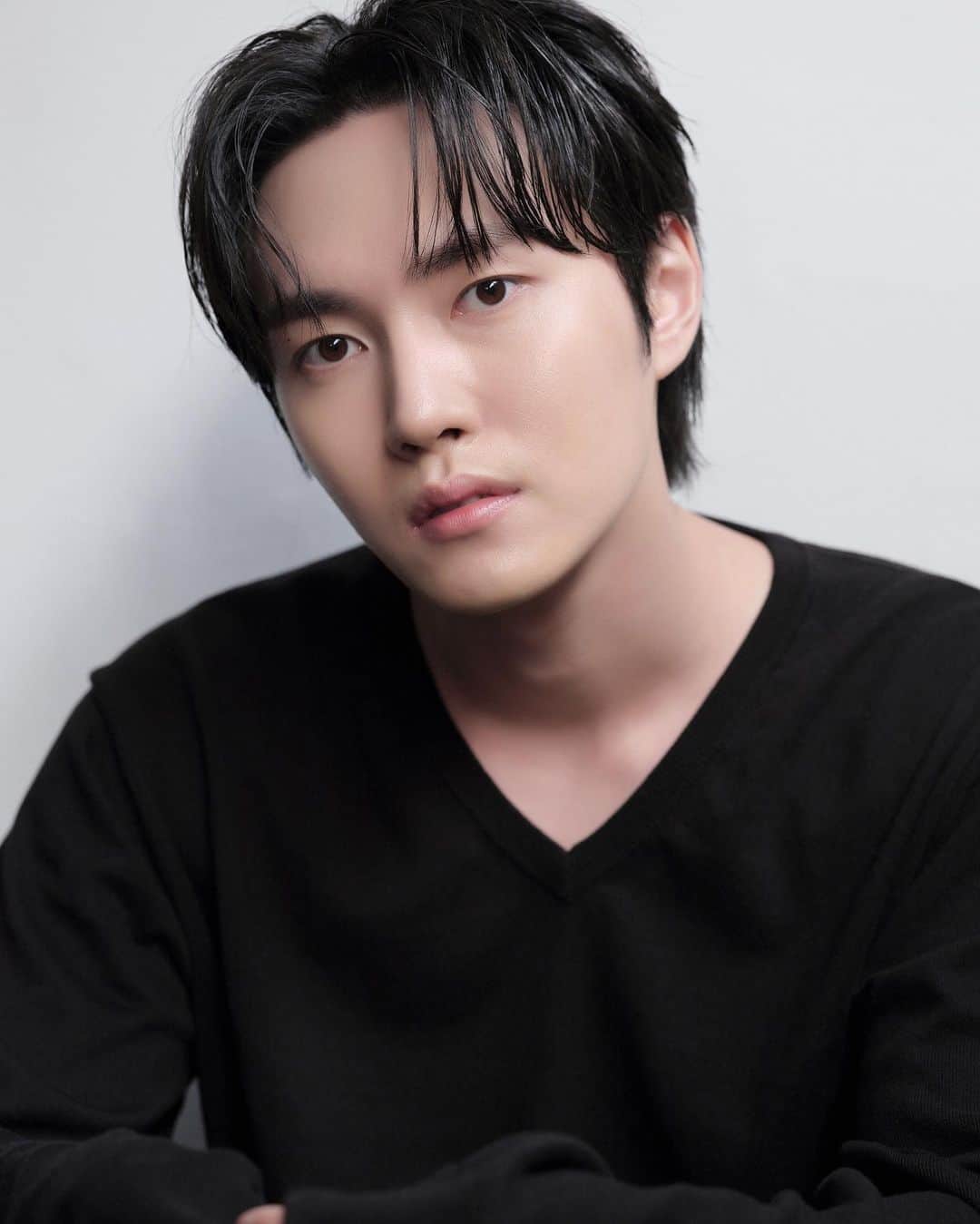 イ・ミンホのインスタグラム：「NEW 1 With @starhaus.official」