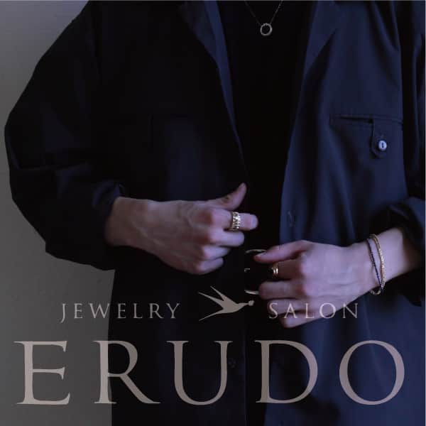 erudo_jewelry salonのインスタグラム：「. 【ユニセックスジュエリーのご紹介】 ファッションもジュエリーも  ジェンダーレス  自分の好きなものを選択し  毎日を心地よく暮らす  気分をアゲてくれる  ジュエリーを身につける  #ジェンダーレス #ユニセックスコーデ #ユニセックスアクセサリー  #コインリング #福山市ジュエリー」