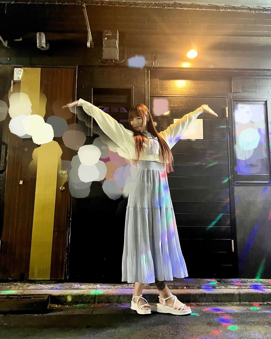 のインスタグラム：「I found a nice street. I want to find a nice place again, because photogenic is important.  #photogenic #goodtime」