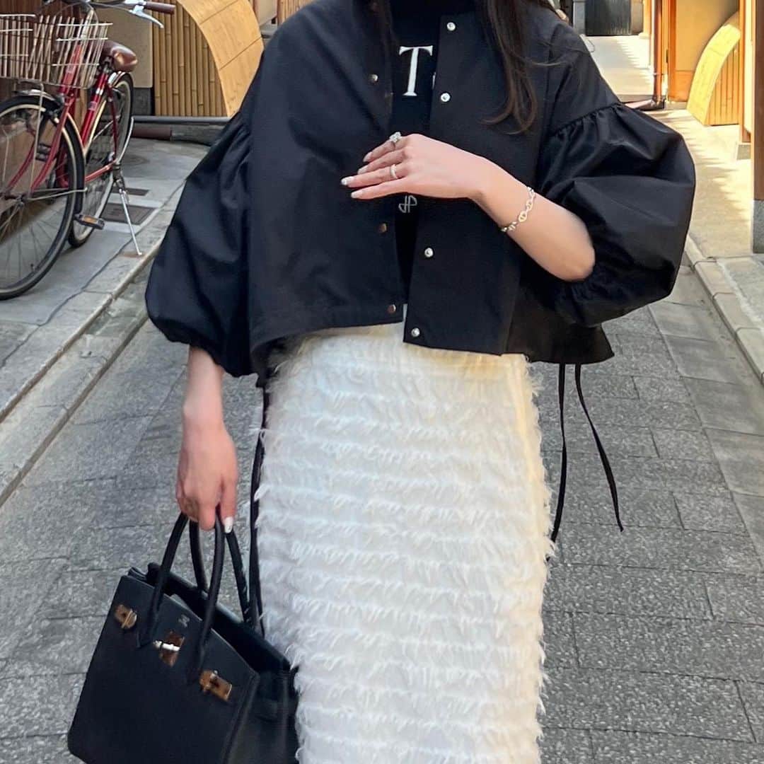yuukii.iさんのインスタグラム写真 - (yuukii.iInstagram)「沢山食べて沢山歩いた休日♡ @gypsohila.jpn のスカートに ブルゾン合わせてたお客様コーデが可愛いくて 真似っこ🥰🙌」4月25日 19時12分 - yuukii.i