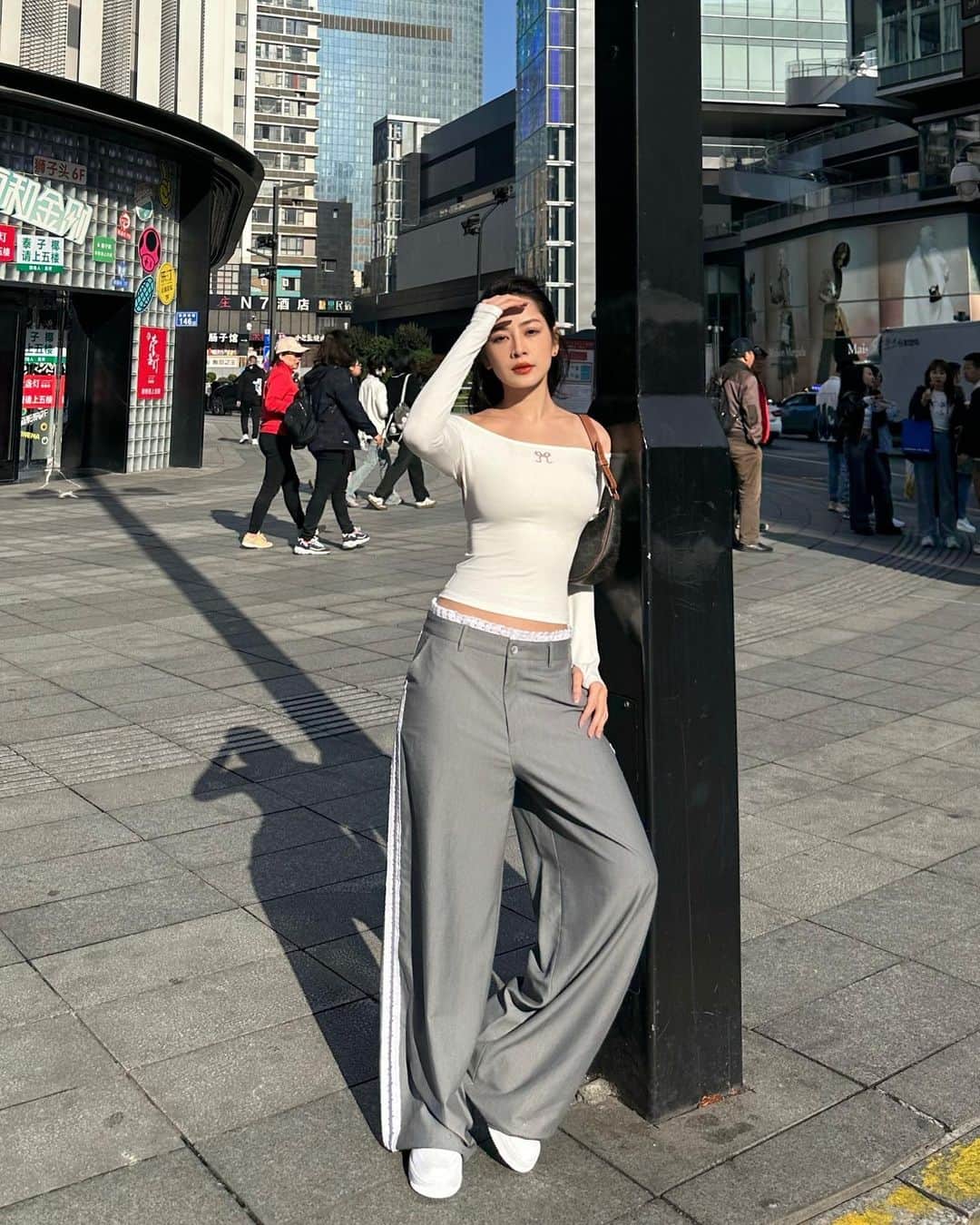 Chi Puのインスタグラム：「🤭」