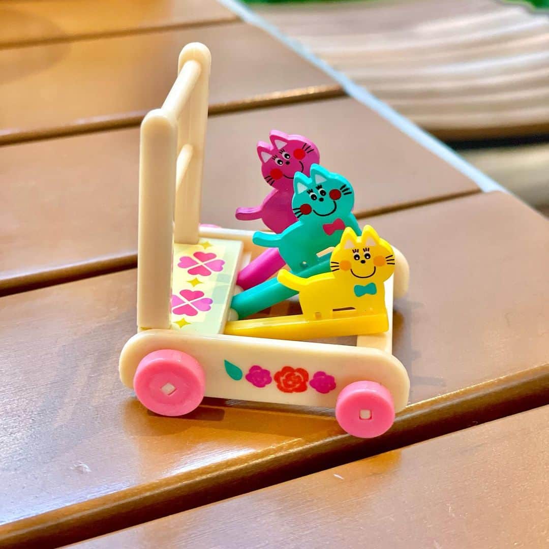 のインスタグラム：「最近のガチャガチャかわいすぎ、、 #capsuletoy」