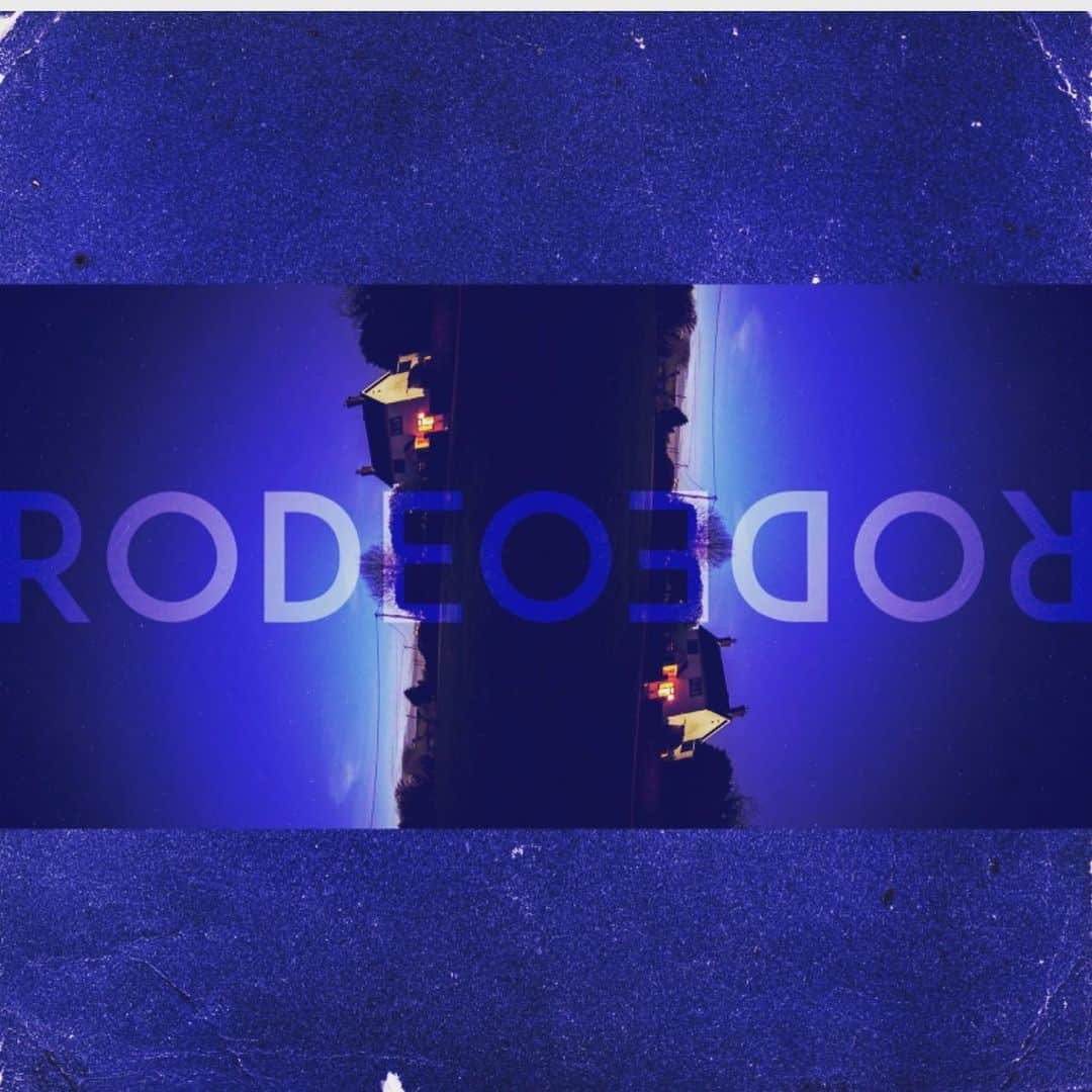 JAY'EDのインスタグラム：「本作「RODEO」は前作「OFF THE RAIL」とはうって変わって、RYUJAが手掛けるミッドスロービートで妖艶かつ危なっかしさ漂う 今の自分なりのRBの世界観で表現してみました  男女の「価値観の相違」をテーマにした一つの物語です  これリリースするのにだいぶ時間かかっちゃいましたが練りに練りました  関わった皆様ありがとうございます♪♪」