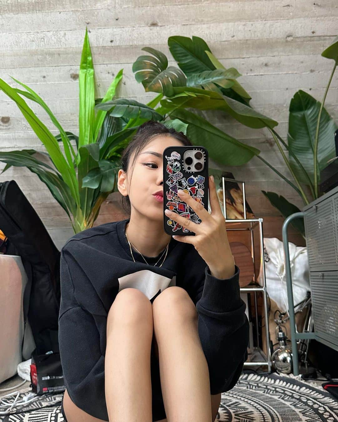 NIDAさんのインスタグラム写真 - (NIDAInstagram)「#제품협찬 핸드폰 바꾸고 첫 케이스 📱🤍🏀 이쁘져~~~   #케이스티파이 #casetify #nbaxcasetify #nba」4月25日 20時11分 - nida_hyunha