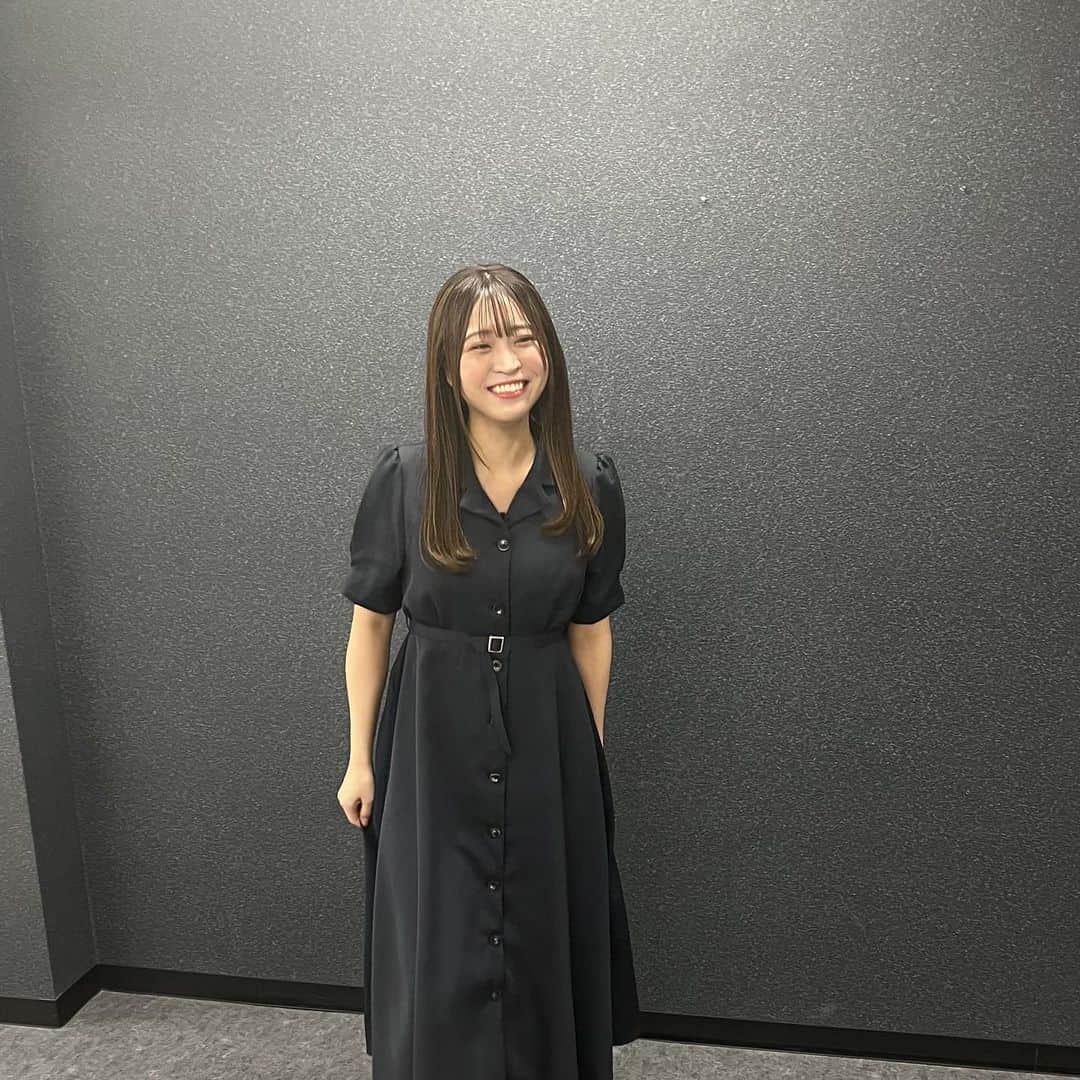 のインスタグラム：「* * ⬜️⬜️⬜️⬜⬜️ ⭐︎ ⭐︎ ⭐︎  劇作家の話 チケット発売しました！  ご予約したよご連絡 おまちしてますね。  ほんとにほんとに。 わたしの予約でなくてもいいから たくさんのかたに みにきていただきたいです。  わたしで予約してくださったら ほんとにほんとに うれしいです。  ｛その方へはわたしから とあるものをお渡ししたいです まっててください♪｝  ｛あと、ツイート がんばってつくったので いいねRTしてほしいです。。｝  まだ顔合わせも読み合わせも まだだけど とてもたのしみだし、   ほんとにトイレ出てくださるんですか？ って客演のみなさんひとりひとりに お聞きして ひとりひとりみなさんと じっくりお話したいです。  ｛お話できるかなぁ｝  最近は毎日 トイレのことで 劇団員みんなと連絡とってます。  引き続き 裏ではいろんなことを考えて、 たくさん動いて、 表でははじけて、 キャストのみなさん お客様のために 動いていけたらと思います。  おたのしみにしててください。  画像はビジュ撮のときの オフショットです。  ………………………………………⭐︎  ＼ お し ら せ 🎈 ／  ◎ToyLateLie10周年記念 第14回本公演  ／ #劇作家の話 #トイレ10周年 #ToyLateLie ＼  ✔︎6/7(水)~6/11(日) ✔︎中目黒キンケロ・シアター  ◎チケット発売中‼︎【先着順】  他 詳細はTwitterチェックお願いします。  ……⭐︎  ◎ He/Meetsオリジナルドラマ 『ぼくのかぞく。』(全13話) 監督･脚本 萩原成哉  ✔︎4/5(水)〜放送スタート TOKYO MX/BS日テレ Tver他各配信サービスにて。 出演回はちょっとあとの回です♪ 他 詳細はTwitterチェックお願いします。  ……⭐︎  ◎ToyLateLieの月1ツイキャス 『トイキャス』  第42回 ✔︎日時：4/26 22:00~23:00頃まで  ◎トイレ新聞発行決定  ✔︎毎月10日 a.m.10:10 トイレTwitterにて発行中。 0410.第3号発行、 0424号外発行🗞📮  ………………………………………………………⭐︎  #april #memories #followme #likeme #f4f #l4l #사진 #4월  #オフショット #myshot #offshot #ななぐらむにっき  ⭐︎ ⭐︎ ⭐︎ ⬜️⬜️⬜️⬜️⬜️ * *」