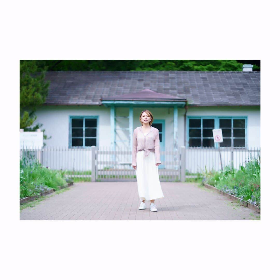 杜野まこのインスタグラム：「『ここが私のanother sky 代々木公園です✨』なんちゃって(笑)  なんか、そんな感じに見えません？笑 1ミリもそんなつもりではなかったけれども(笑)  代々木公園での思い出…… これから沢山作っていきたいと思います❤️ そもそも東京オリンピックの選手村跡地だということ、最近知りました🫣🫢💦  知ってましたか？？？  #たまたま #そんな写真 #anothersky #いつかでたいな  #代々木公園 #東京オリンピック #選手村 #跡地 #発見 #お散歩」