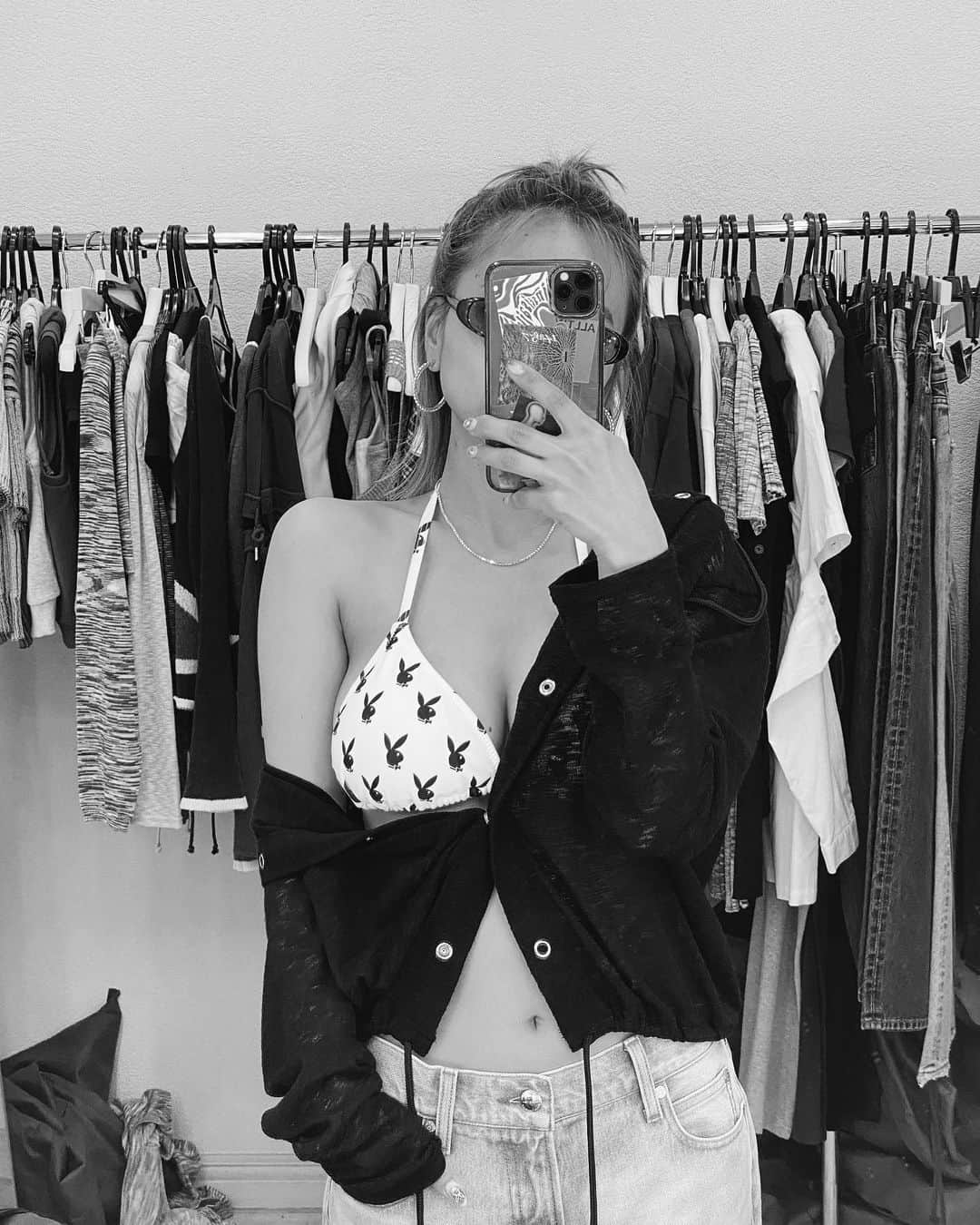 室原彩夏のインスタグラム：「ㅤㅤㅤㅤㅤㅤㅤㅤㅤㅤㅤㅤㅤ 🐇🐇🐇🖤🤍🖤🤍🖤 ㅤㅤㅤㅤㅤㅤㅤㅤㅤㅤㅤㅤㅤ #LAGUAGEM #PLAYBOY」