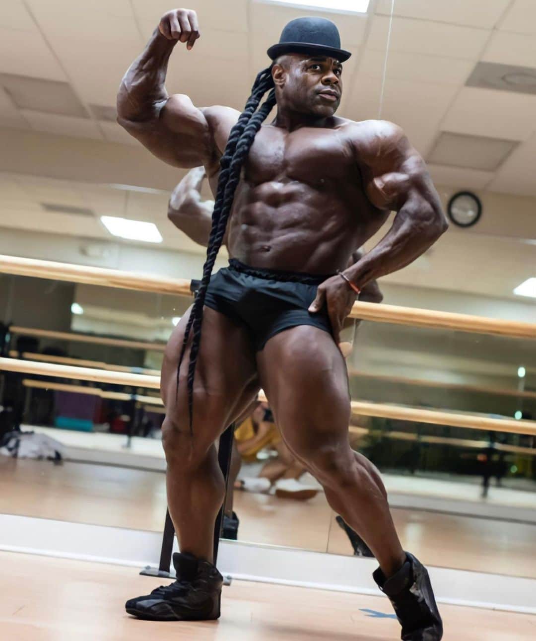 カイ・グリーンのインスタグラム：「Keep pushing yourself, keep striving for excellence! Never lose sight of how far you’ve come along this journey towards achieving your greatness. That’s the motto at @redcon1 locked in, living life at the highest state of readiness!  #KaiGreene #Redcon1」