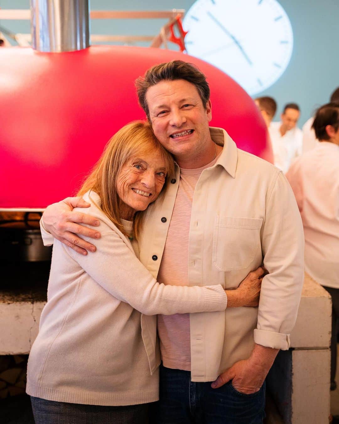 ジェイミー・オリヴァーのインスタグラム：「I can't say how many times when arriving at The River Cafe in a taxi, the driver will turn around to me and say, ‘Is this the restaurant where Jamie Oliver cooked?’ The other day, one even informed me that The River Cafe was owned by Jamie, and I thought, why correct him? He is the prodigal son or the brother, who knows when he walks in the restaurant, he is home.  Listen to @ruthiestable4 Jamie Oliver (Part 01) - out now.」