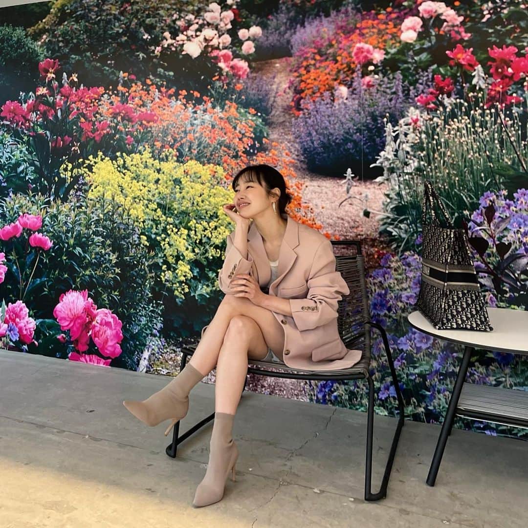 ソ・ウナのインスタグラム：「행복💖 #프랑수아알라르」