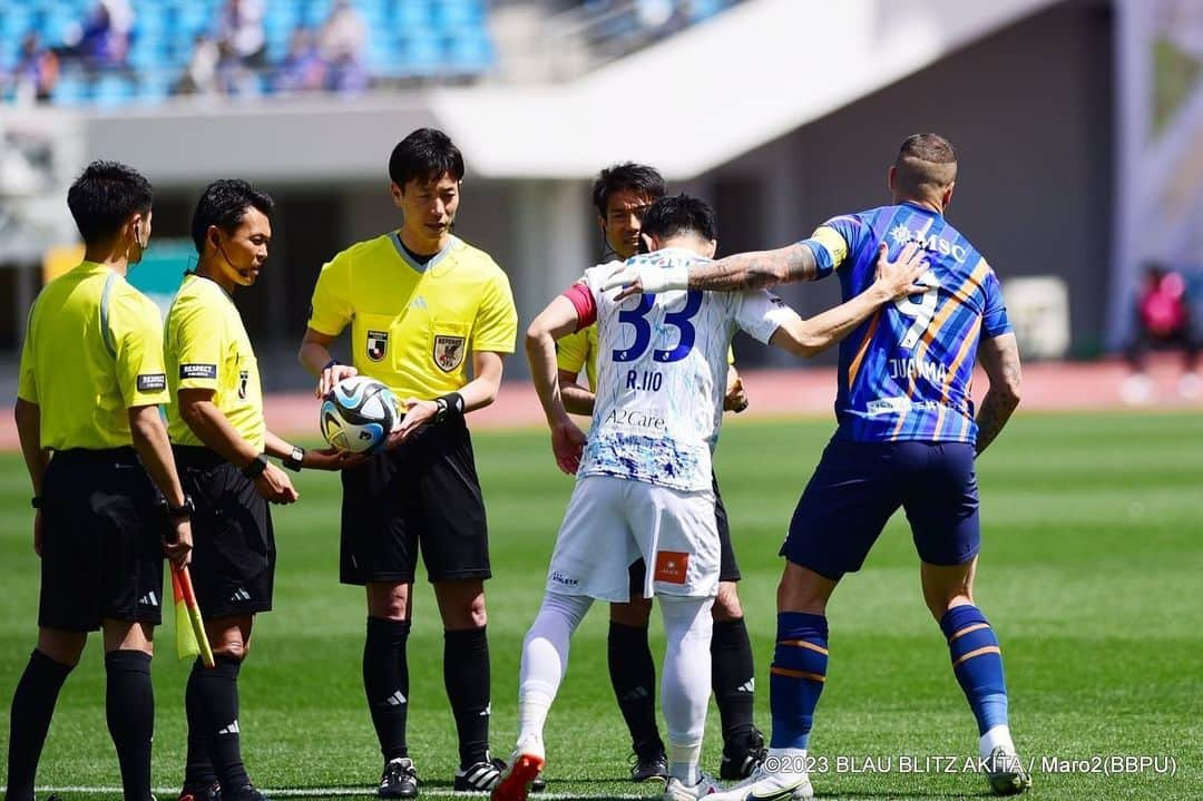 飯尾竜太朗さんのインスタグラム写真 - (飯尾竜太朗Instagram)「2023.4.22  沢山の応援を有難うございました。  Ｊリーグ通算201試合目の対戦相手が、長崎であった事は、何かの縁だったとも思います。  今節の悔しさを、次に繋げてチームとしても個人としても成長します。  引き続き、熱い応援宜しくお願いします。  @blaublitz_akita」4月25日 21時12分 - 110.ryutaro