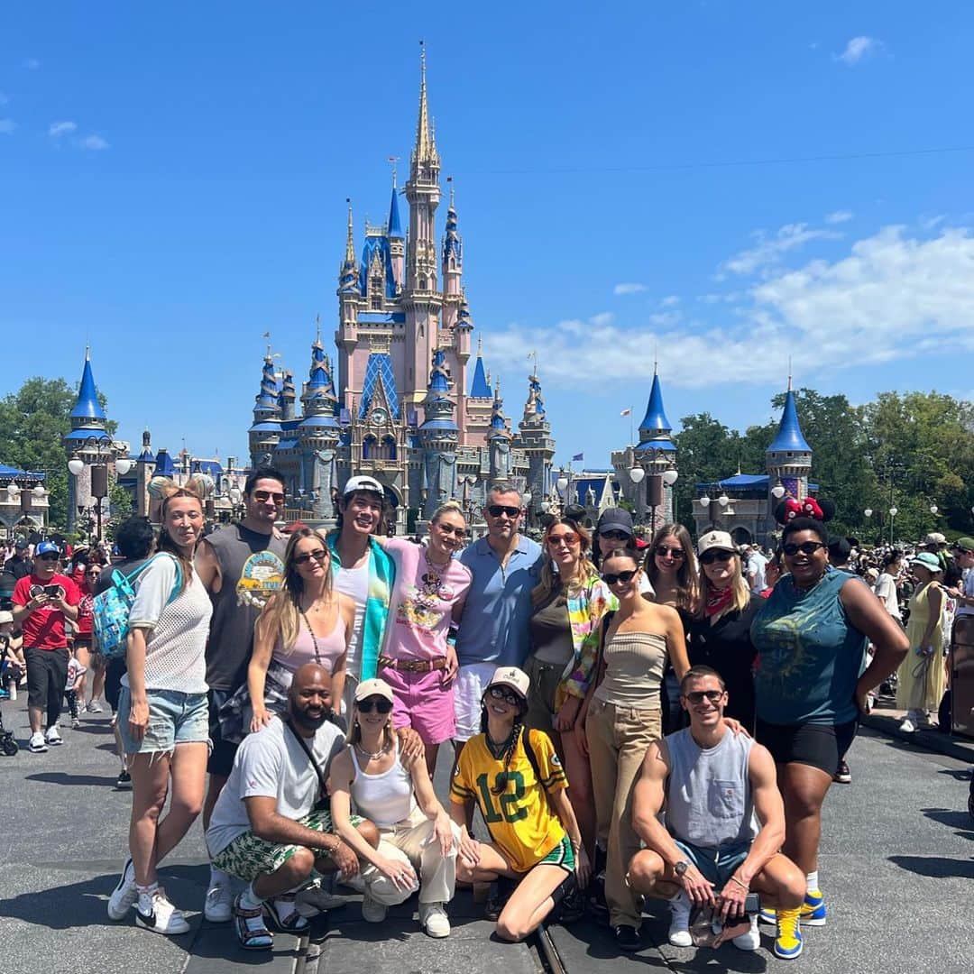 Ashley Avignoneのインスタグラム：「A magical birthday for a magical person at the most magical place on earth ✨💕」