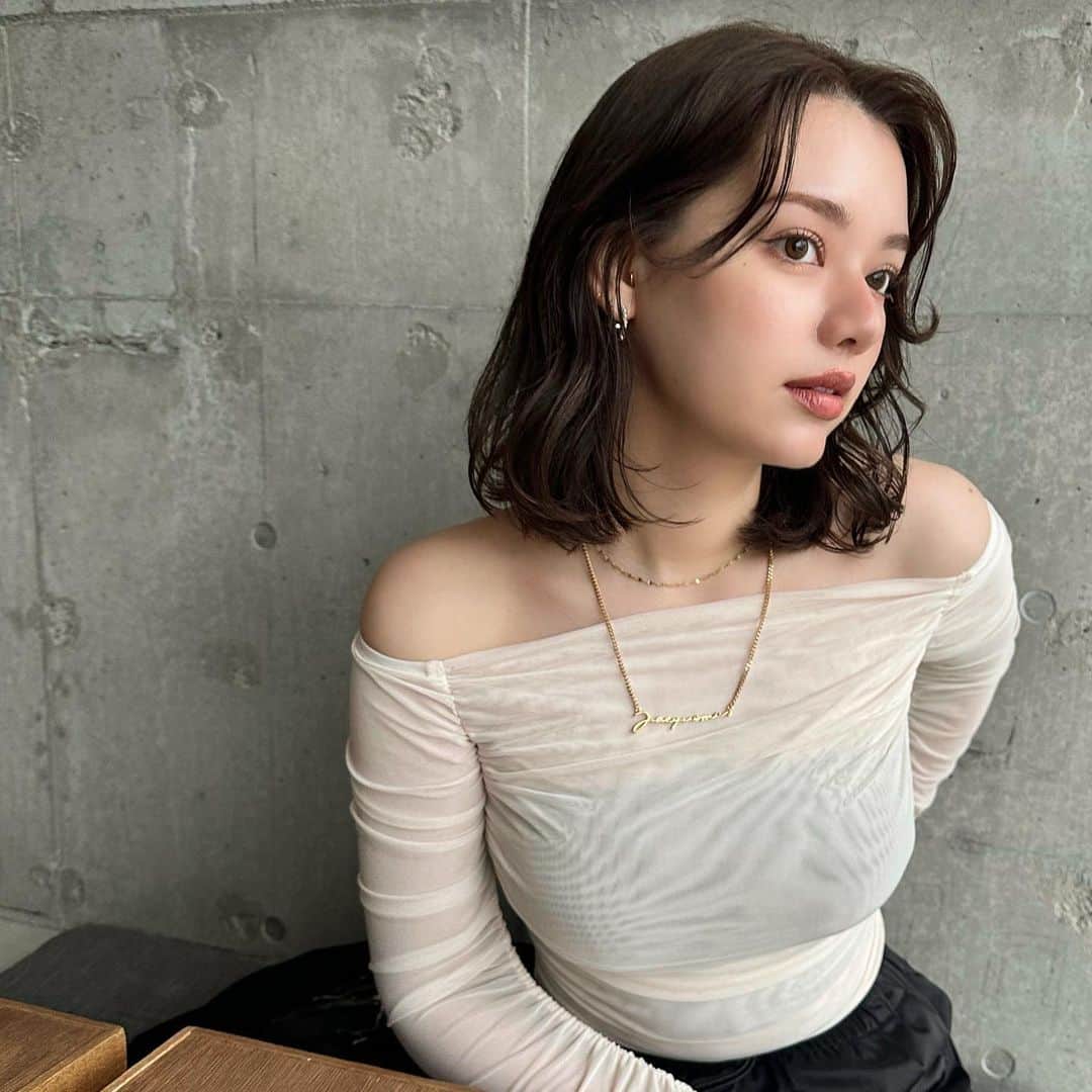 ソフィアさんのインスタグラム写真 - (ソフィアInstagram)「久々にオフショル着た🪽」4月25日 21時49分 - sofia_shikibu