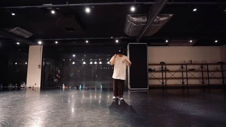 Show-heyのインスタグラム：「| @endancestudio  21:30-22:45  Juls/Wicked (feat. Knucks, Sam Wise & kadiata)  無理しないで踊るって感じを大事にしてこうと思った今日この頃！  受けてくれた皆んなありがとう！  #どぎゃん」