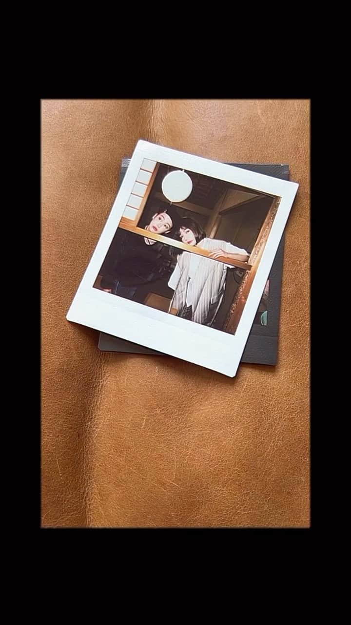謝琦琦（Kiki）のインスタグラム：「可惡 沒有白框拍立得了」