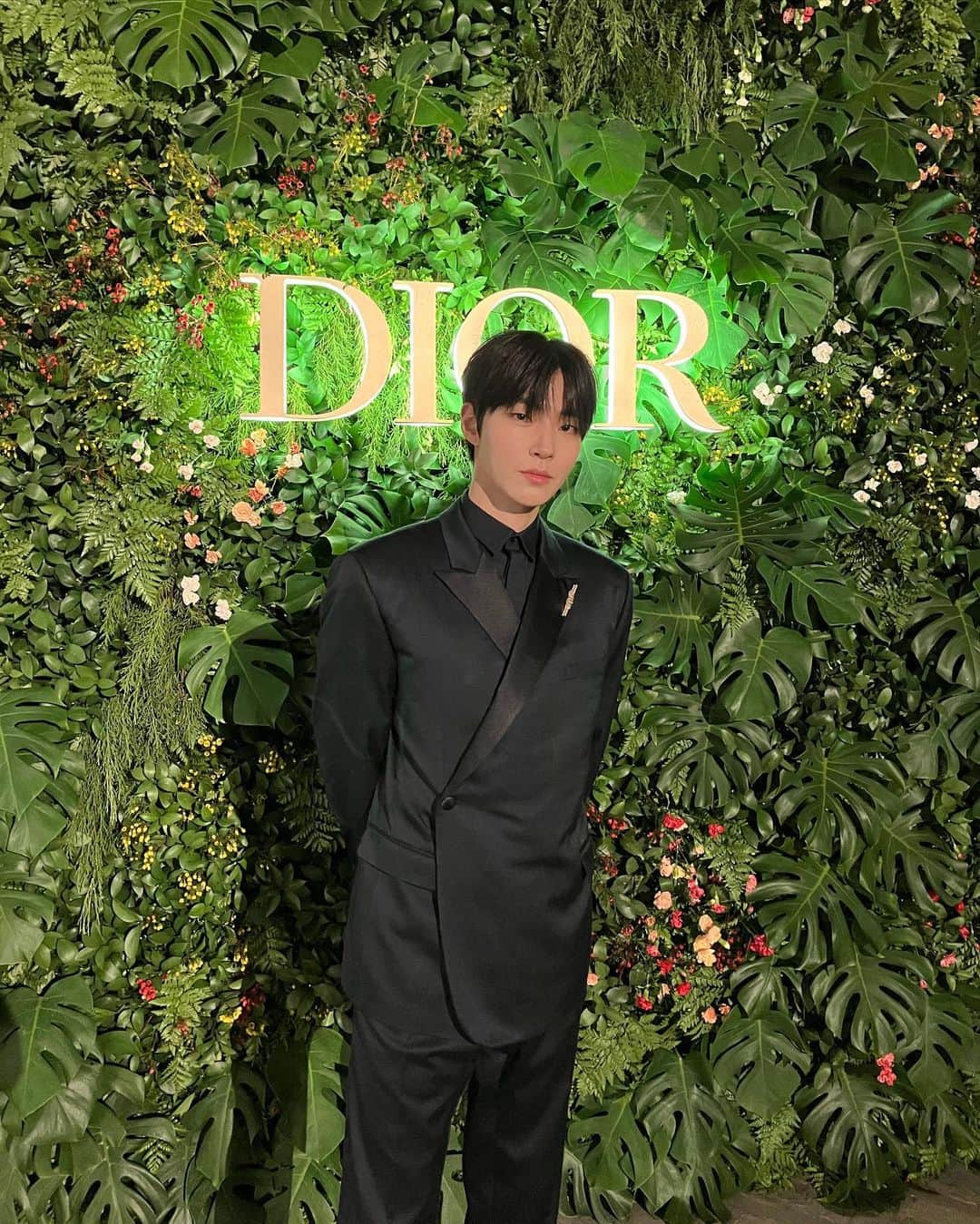 ファン・インヨプさんのインスタグラム写真 - (ファン・インヨプInstagram)「💚 @Dior #Dior」4月25日 22時47分 - hi_high_hiy