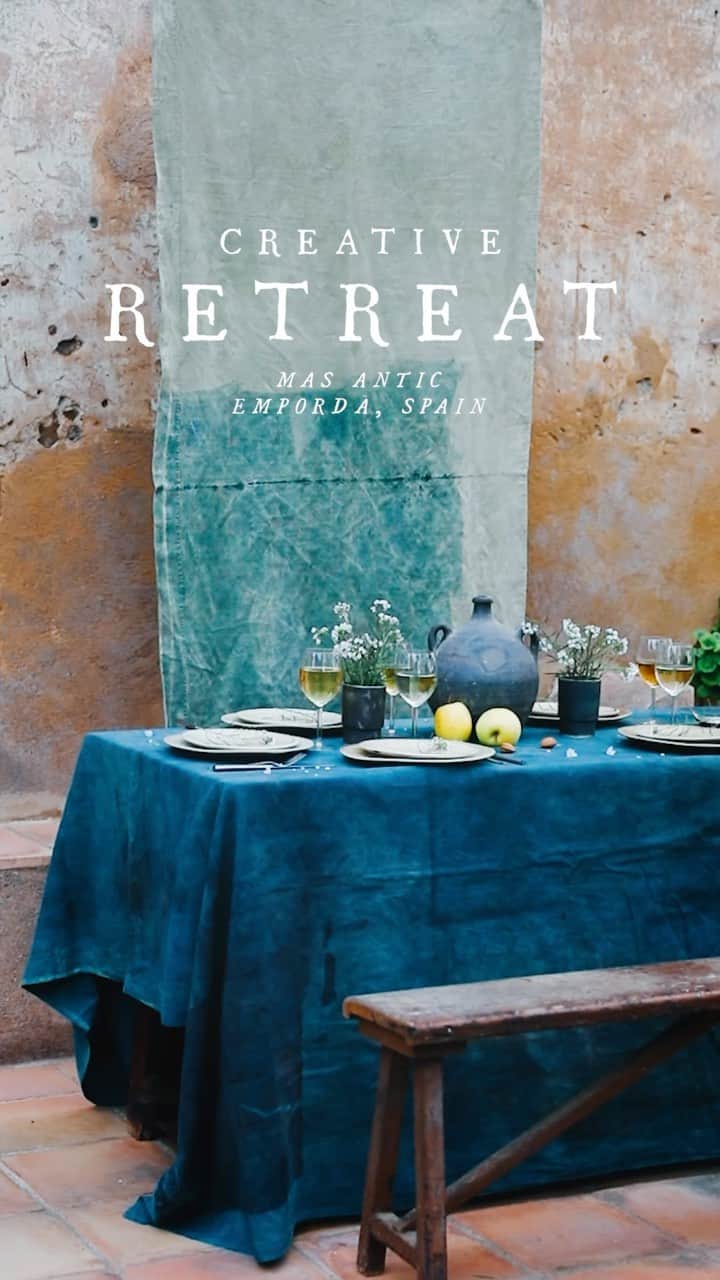Linda Lomelinoのインスタグラム：「From our Creative Retreat last month at Mas Antic in Empordà, Spain. Huge thanks to @viu_emporda for hosting us in the incredible location. In one week I’ll be back to host a workshop with @yagobruna, @carolina_ferrer_ and @adelasterfoodtextures 👌🏼」
