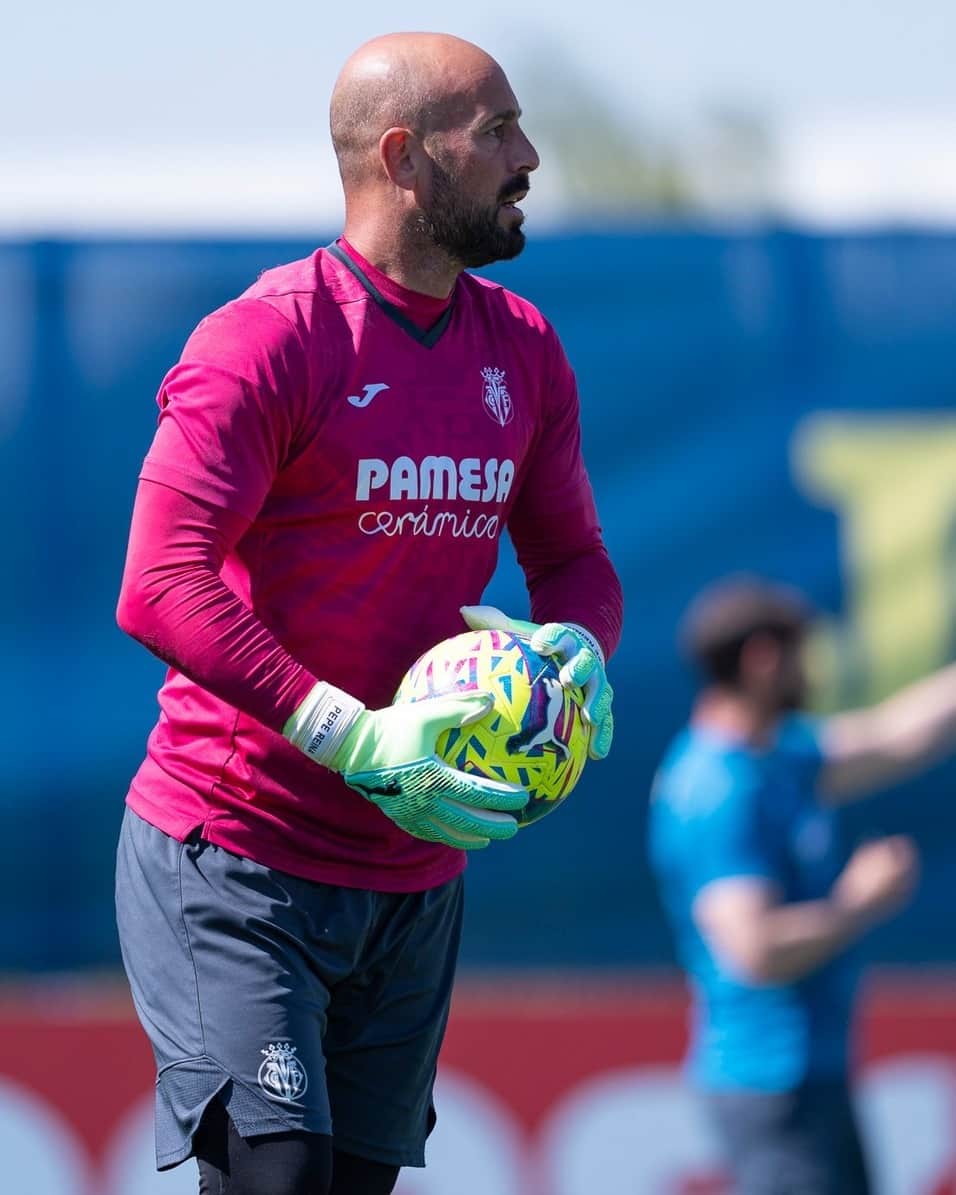 ビジャレアルCFのインスタグラム：「🧤」