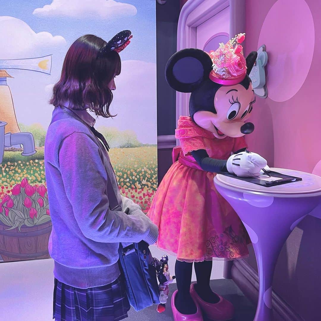 れなのインスタグラム：「. Minnie 🎀🖤」
