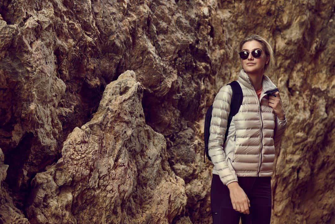テンソンのインスタグラム：「Any time is puffer time! Our packable TXlite Down Jacket is a lightweight all-year-around down jacket that’s perfect to wear as an outer layer or as a warming midlayer under a shell jacket depending on the season - new colours in stock now! ⁠ ⁠ #tenson #theswedishoutdoorbrand #hvarisland #hvarislandcroatia #croatia #outdoors」