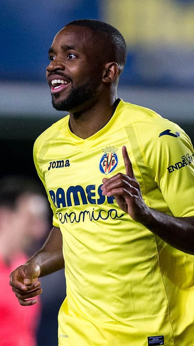 ビジャレアルCFのインスタグラム：「Súper @bakambu17 🆚 @rcdespanyol en la temporada 2015/16   #VillarrealEspanyol」