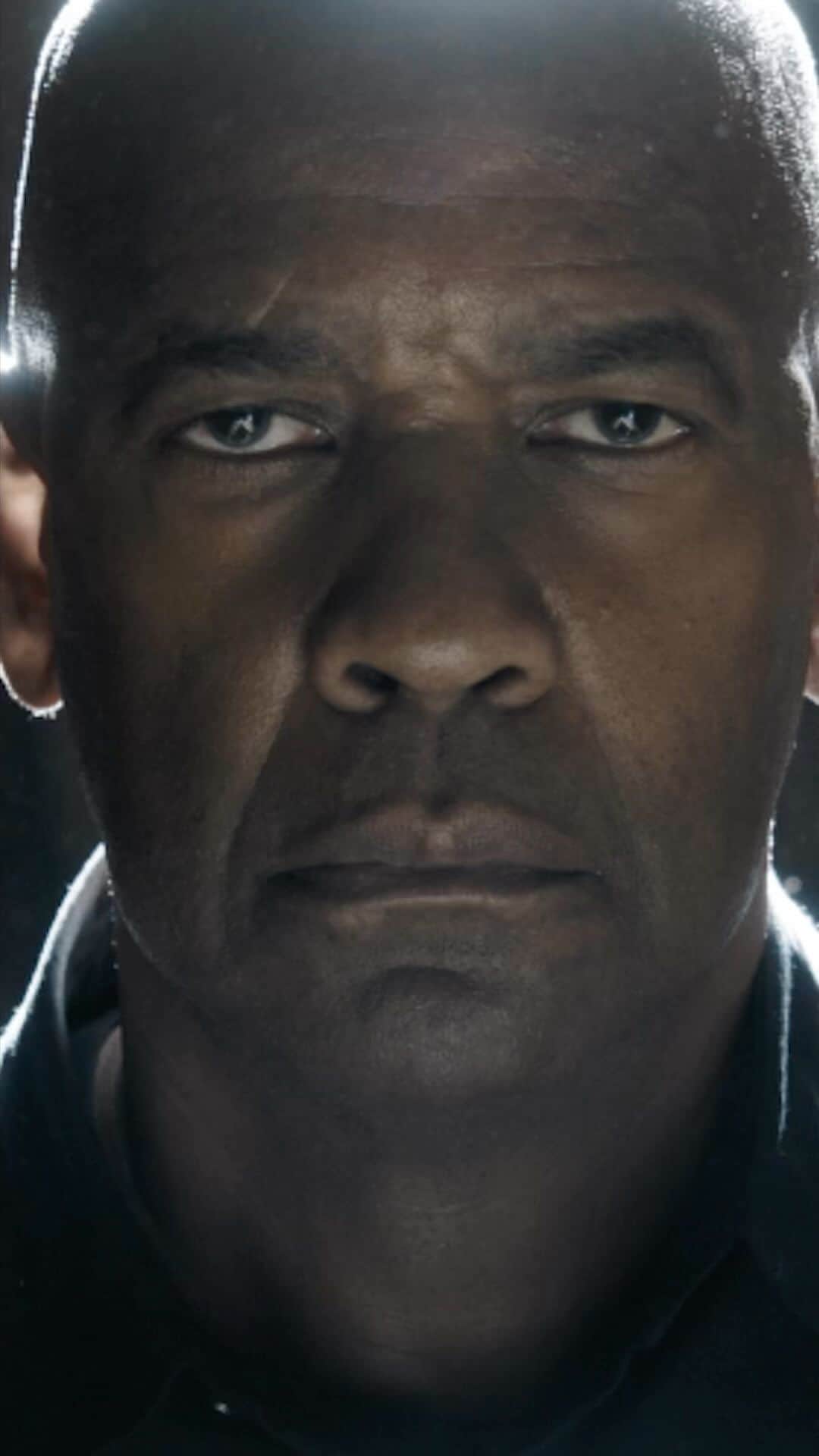 ダコタ・ファニングのインスタグラム：「Denzel Washington is back as Robert McCall in the final chapter of The Equalizer.  #TheEqualizer3, exclusively in movie theaters this Fall!」
