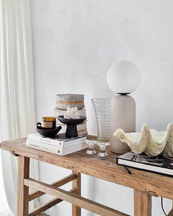 ZUIVERさんのインスタグラム写真 - (ZUIVERInstagram)「You can now WIN our beautiful Dash table lamp! ✨ All you need to do is fill in the form via #linkinbio to participate.  We spotted the beige version in these homes:⁣⁣ ⁣ @elveravanschaik⁣ @marloeswonen⁣ @dutchguy84⁣ m_berenyce」4月26日 0時47分 - zuiver_