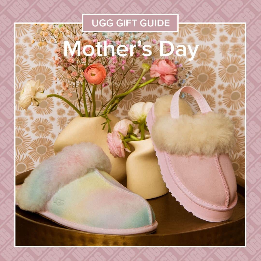 アグさんのインスタグラム写真 - (アグInstagram)「Become mama's favorite with UGG. Shop for all the special mama's and mother-like figures for this Mother's Day with our gift guide. Swipe to see our picks.   #UGG #FeelsLikeUGG #MothersDay #GiftGuide」4月26日 1時00分 - ugg