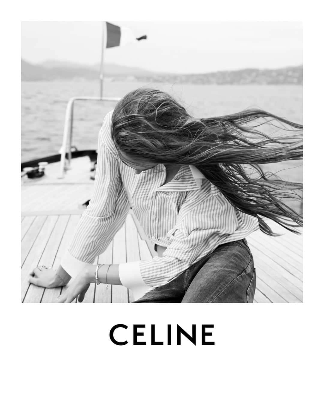 Celineさんのインスタグラム写真 - (CelineInstagram)「CELINE 16 LA COLLECTION DE SAINT-TROPEZ  WOMEN SUMMER 2023  CELINE SILK SHIRT  COLLECTION AVAILABLE IN STORES AND ON CELINE.COM ON APRIL 14TH  LULU @HEDISLIMANE PHOTOGRAPHY SAINT-TROPEZ OCTOBER 2022  #CELINEBYHEDISLIMANE」4月26日 1時00分 - celine