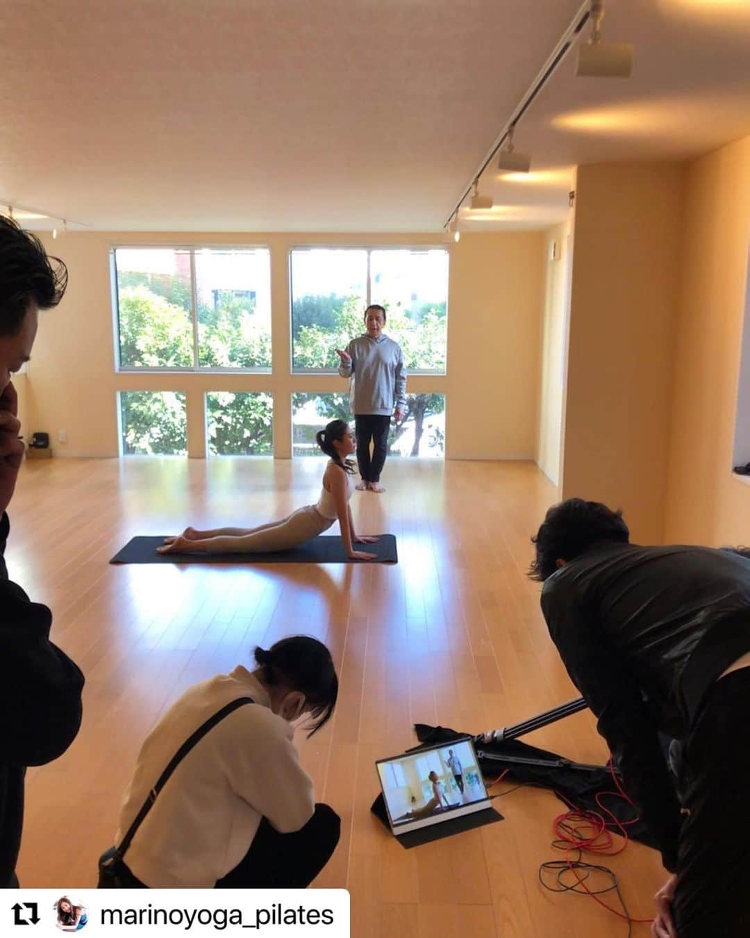 Ken Harakumaさんのインスタグラム写真 - (Ken HarakumaInstagram)「#Repost @marinoyoga_pilates with @use.repost ・・・ ㅤㅤㅤㅤㅤㅤ  ㅤㅤ #滋賀 #滋賀県 #琵琶湖 #琵琶湖ヨガ #ヨガイベント #滋賀イベント ㅤ ㅤㅤ ここに載せきれないほど @kenharakuma 4〜5年前からケン先生のおかげで、たくさんの経験やチャレンジをさせてもらっています😌✨🙏✨ @international_yoga_center  そして、今回も沢山の協力やご縁が重なって、ケン先生に、琵琶湖に来てもらえるのも嬉しいし、関西のみなさまにも、琵琶湖でケン先生のヨガを受けてもらえるも本当に嬉しいです🕊🌿  私も、大好きなケン先生のヨガと、大好きな琵琶湖timeを、連日みなさまと一緒に味わえるのが愉しみです🫂💓  【5/27(土)28(日)】 @biwako.sup.yoga  ㅤ地元、滋賀県、琵琶湖・サンシャインビーチで お逢いできるのを心から、お待ちしています💎 ㅤ ㅤㅤ ──────────────────  ☽琵琶湖⇔大阪(梅田)⇔東京(出張)6/16-6/18(原宿TOU)  ────────────────── ㅤㅤㅤㅤㅤㅤㅤㅤㅤㅤㅤㅤ ☾おうちヨガ＆ピラティス(ZOOM)   @online_marinoyogapilates  ㅤㅤㅤㅤㅤㅤㅤㅤㅤㅤㅤㅤ ☾琵琶湖(大津サンシャインビーチ)  ビーチヨガ・サップヨガ (5/27･28〜) @biwako.sup.yoga @otsu_hyakufuku ambassador  ☾大阪(梅田TOU) マシンピラティス パーソナル・ペアレッスン  ──────────────────  ☾公式LINE@marinoyoga マシンピラティスご予約・各詳細  ☾メール(marino@be-tree.co.jp) ご依頼はこちらからよろしくお願いします ㅤㅤㅤㅤㅤㅤㅤㅤㅤㅤㅤㅤ ──────────────────  #マインドフルネス #ウェルビーイング  #ヨガ #ピラティス #マシンピラティス #リフォーマー #サップヨガ #オンラインヨガ #オンラインピラティス #ヨガインストラクター #ピラティスインストラクター #サップヨガインストラクター」4月26日 1時00分 - kenharakuma