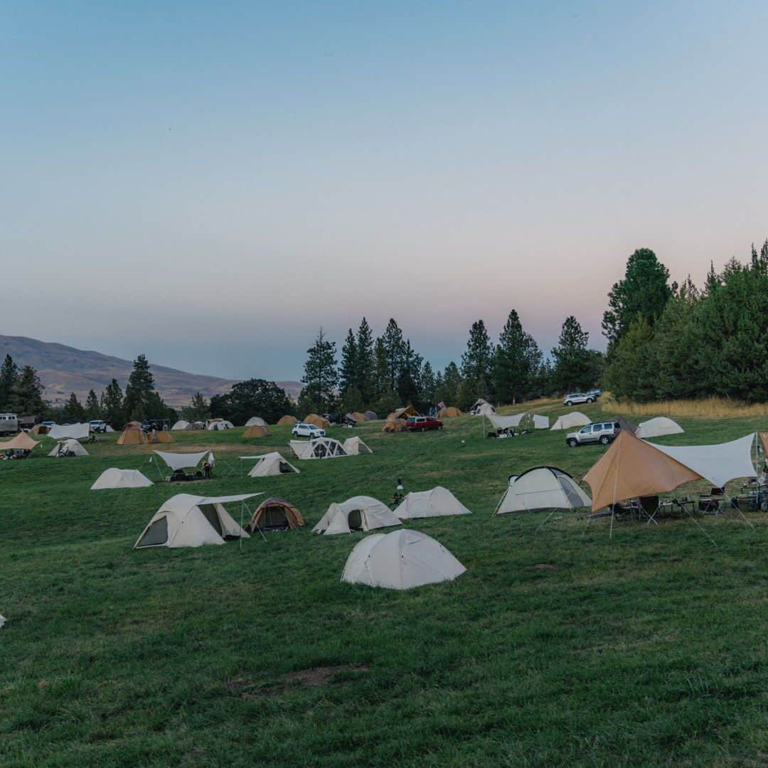 Snow Peak USAさんのインスタグラム写真 - (Snow Peak USAInstagram)「Exciting news: we're expanding Snow Peak Way this year! We're holding three events throughout the summer and early fall.   Mark your calendars:  SPW Central: Sundance Resort, Utah, June 23rd-25th SPW East: Upstate New York, July 28th-30th SPW West: PNW, September 29th-October 1st  Tickets are NOT available yet, and will be released separately for each event location. Head to the link in bio for more, and sign up for our email newsletter to stay informed. We can't wait to camp with you!」4月26日 1時03分 - snowpeakusa