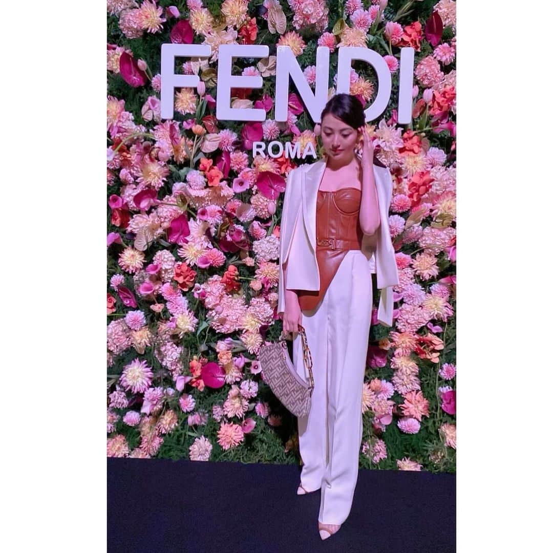 のインスタグラム：「Fendi💗🤎」