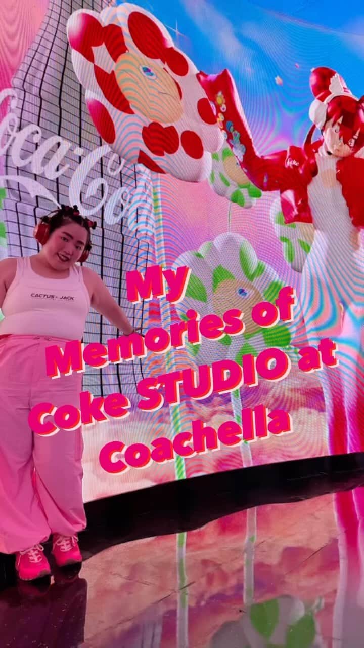 ゆりやんレトリィバァのインスタグラム：「My memories of Coke STUDIO at Coachella❤️🖤❤️🖤  Coke Studio @Coachella →→→ Coke Studio @Japan coming soooon in this summer!  ❤️ @cocacola_japan  🖤 @yujiayabe   Hairstyle ❤️makeup🖤 @tomokookada   🎧　@rosalia.vt  🎧　@blackpinkofficial   #CokeStudioatCoachella #CokeStudio #PR」
