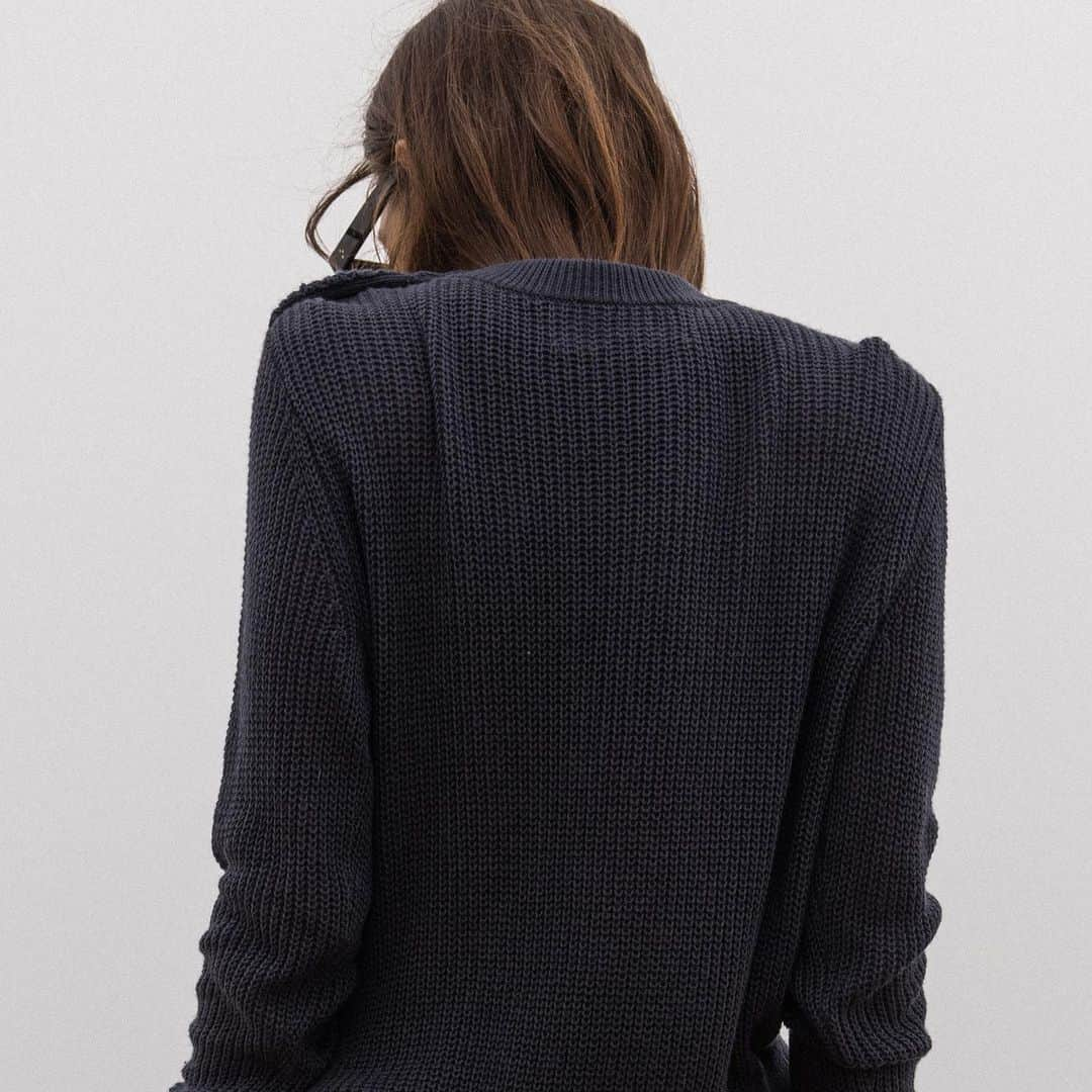 ハイディメリックのインスタグラム：「Need a lightweight Spring sweater? The Moby is for you! HEIDIMERRICK.com」