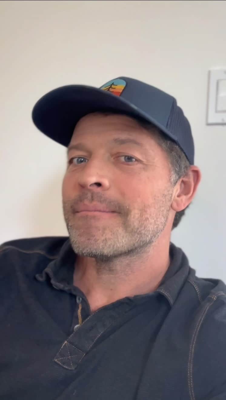 ミーシャ・コリンズのインスタグラム：「My process as an actor is pretty typical, but I don’t mind sharing it. Maybe some aspiring thespians can glean something from my years. #CWGothamKnights   bit.ly/CWGothamKnights」