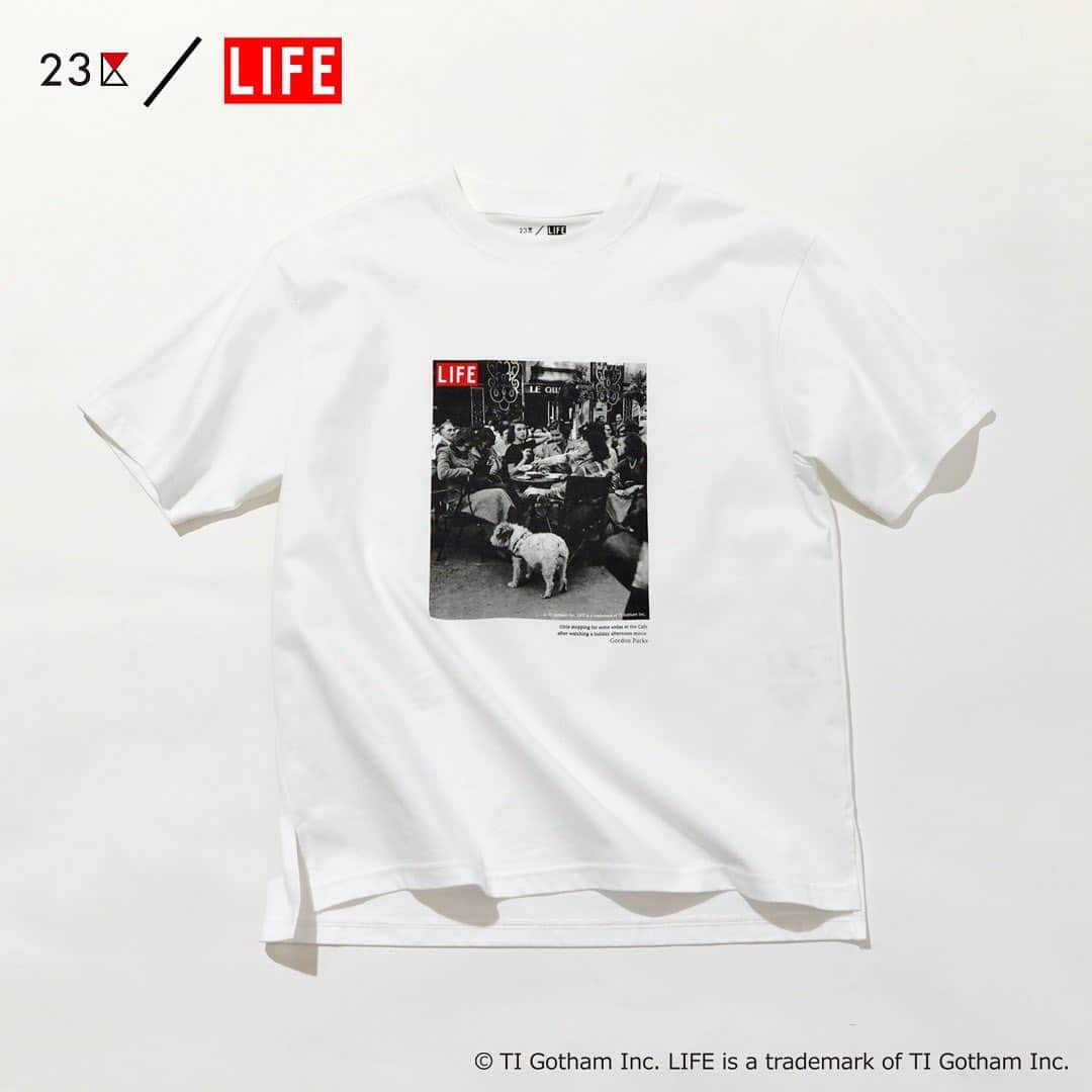 23区さんのインスタグラム写真 - (23区Instagram)「⁡ ⁡ 23区と雑誌「LIFE(ライフ)」とのコラボレーション PHOTO Tシャツが登場。 ⁡ 『23区』のルーツは、モノトーンなスタイリングに 「赤」が差し色。 雑誌「LIFE」も、モノトーンの写真にビビッドな”赤"の 「LIFE」ロゴがアイデンティティとなっており親和性がある、 ブランドとして原点に立ち返る企画です。 また、著名なフォトグラファーである デイビッド・E・シャーマンや、ゴードン・パークスなど LIFEコレクションをTシャツで表現します。 ⁡ ⁡ ①デイビッド・E・シャーマン/ ポップな文字でペイントされたクラシカルなトランク (品番 : KKWOSM0541/ 101) ⁡ ②ゴードン・パークス/ 休日、午後の映画を見た後、カフェだソーダを飲むために 立ち寄る女子たち (品番 : KKWOSM0541/ 201) ⁡ ③ゴードン・パークス / フランスのファッションモデル、ソフィーマルガは、 女性が写真を撮るときに路地でポーズをとっている (品番 : KKWOSM0541/ 401) ⁡ ⁡ ⁡ ---------------- #23区 #23KU #春夏物 #夏服 #カットソー #summer #夏アイテム #Tシャツ #フォトT #サマーコレクション #夏ファッション #コラボアイテム #レディライク #レディスタイル #フォトジャーナリズム誌 #LIFE #カジュアルコーデ #シンプルコーデ #fashion #style #code #coordinate」4月26日 11時58分 - 23ku_official