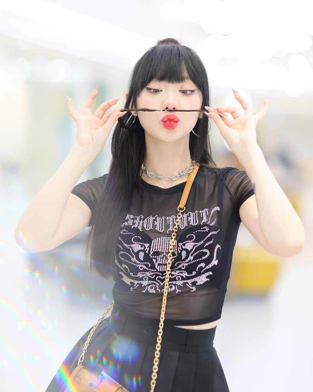 ヤンニーン・ワイゲルさんのインスタグラム写真 - (ヤンニーン・ワイゲルInstagram)「Meow… 📸: @mykwang46」4月26日 12時11分 - jannineweigel