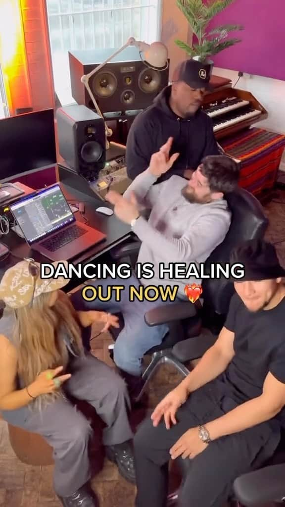 ルディメンタルのインスタグラム：「How we cooked up Dancing is Healing with @charlotteplankmusic and @vibechemistrydnb 🪩 Who’s been playing this one out? 🚀」