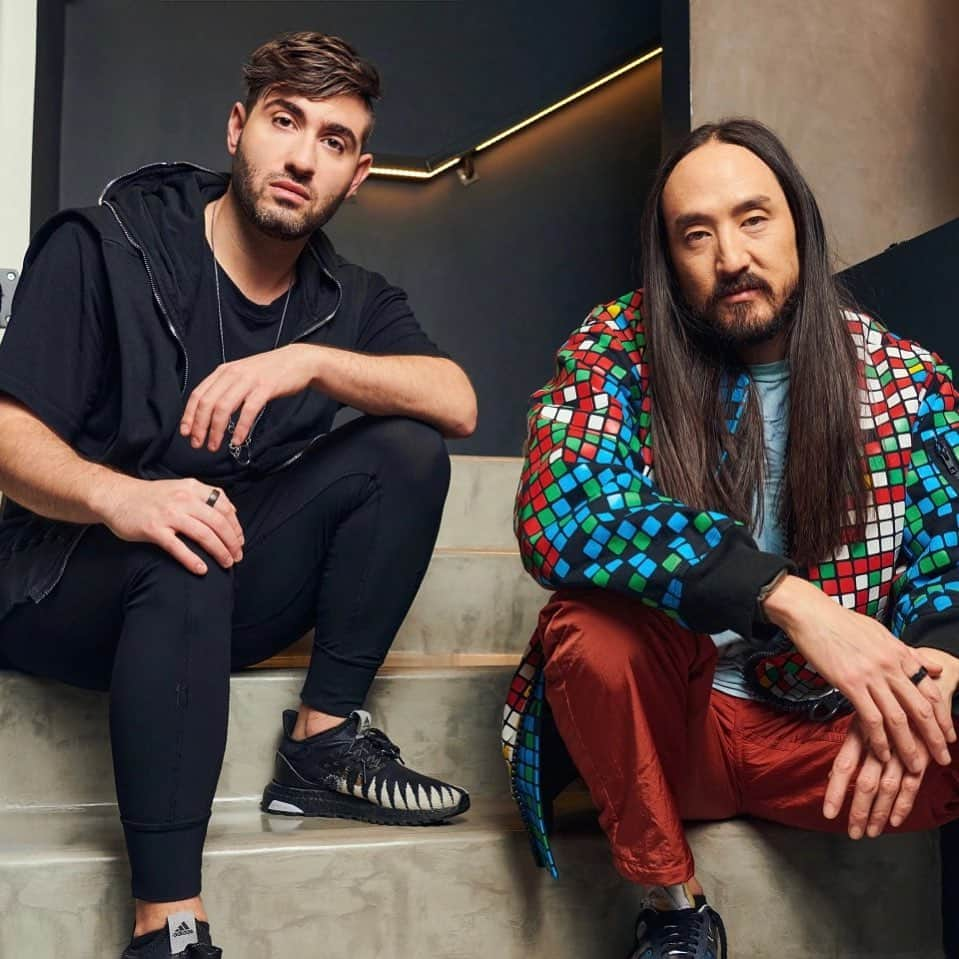 ブラウさんのインスタグラム写真 - (ブラウInstagram)「NEW SONG - Friday - w/ @steveaoki  It’s called “concentrate” and we made it in the spirit of our cryptopunks!   Steve & I have both been incredibly pumped by the intersection of web3 & music so we started our project @itsthepunx to explore that potential creatively, together!  This is just the beginning!!」4月26日 4時42分 - 3lau