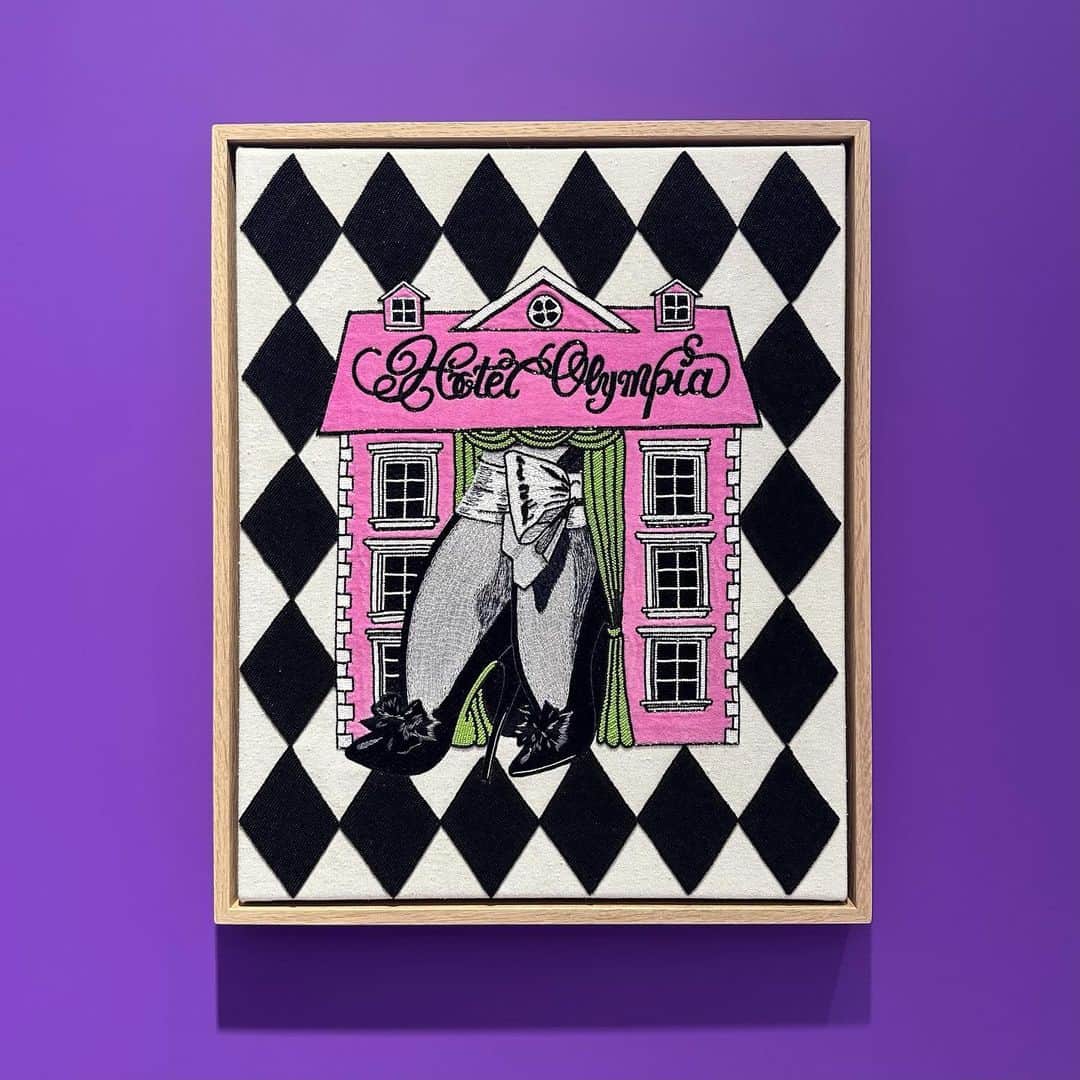 オランピアルタンのインスタグラム：「“Stepping Out” @thehotelolympia hand embroidered wall piece 🪡🏩👠👠 numbered edition of 10. @isetan_the_space 04/28-05/29 🇯🇵💕🇯🇵 #thehotelolympia」