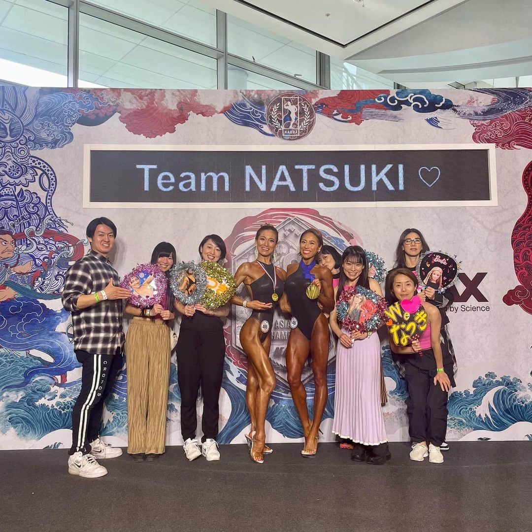 Natsuki（ナツキ）さんのインスタグラム写真 - (Natsuki（ナツキ）Instagram)「𝕋𝕙𝕒𝕟𝕜 𝕪𝕠𝕦 ❤︎.*🇰🇷  日本からの応援🥹💖 本当にわたしは幸せ者です❤️❤️❤️  𝐍𝐀𝐁𝐁𝐀 𝐊𝐎𝐑𝐄𝐀🇰🇷🔥  みんなが撮ってくれた動画には 音が聞こえないぐらいの NATSUKIコール📣🔥😍🇯🇵‼️  舞台からみんなの姿が見えて 安心感しかなくて...🥹❤️  若干ボケっと立ってた時もあった笑。🤣  何はともあれ、 感謝でございます。  本当に本当に本当に‼️ ありがとうございます。😍❤️  📸(๑⃙⃘ ˙³˙ ๑⃙⃘)💝 @pi.8448  @518yumio  @aya_rena0831  @mayubea   @mah9you9  @m_asaki_0818  @nobunobu.71   #nabbakorea  #msclassicmodel  #msclassicmodelpro  #nabbajapan #fitness  #workout #nabbakorea2023 #クラシックモデル #韓国 #大会 #御礼 🥹💖 #感謝 ❤️」4月26日 5時53分 - natsukiii78