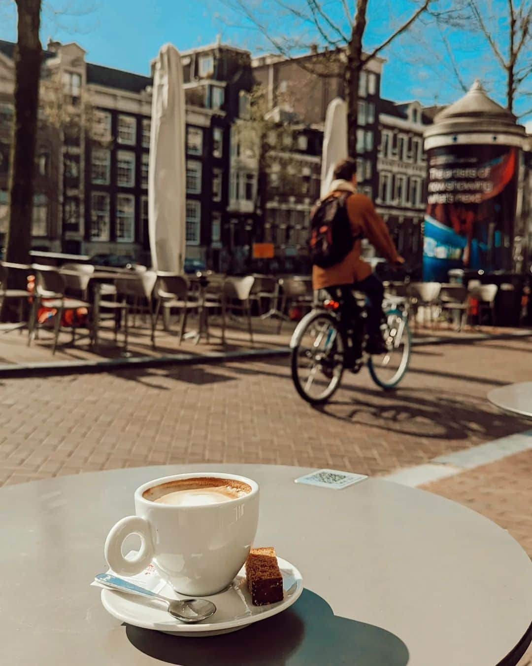 Guido Gutiérrez Ruizさんのインスタグラム写真 - (Guido Gutiérrez RuizInstagram)「📸Un finde en Amsterdam. Aquí os dejo más fotos de momentos que he capturado de esta maravillosa ciudad. Como veréis, es una ciudad con rincones muy diversos. • A weekend in #Amsterdam. Here are more photos of moments that I have captured from this wonderful city.  As you can see, this city has incredible spots. #Guigurui」4月26日 6時16分 - guigurui