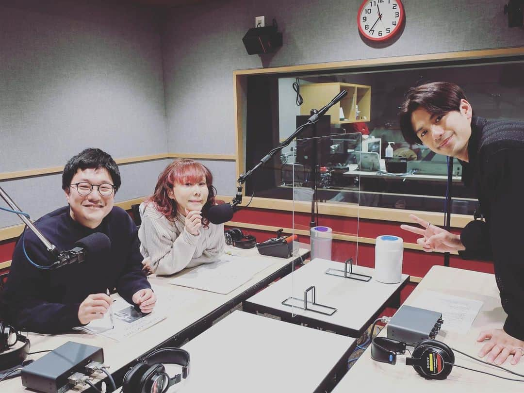 杏子さんのインスタグラム写真 - (杏子Instagram)「📻ラジオ情報❗️  #杏子と政哉のSpiceofLifeGOLD   今日4/26(水)からの1週間  ゲストは 俳優ミュージシャンの #森崎ウィン さん  #スピルバーグ 監督の #レディプレイヤー1 に出演した時のエピソード  舞台 #SPY✖️FAMILY のお話しを伺いましたゾッ  #杏子  #松室政哉  #杏子と政哉のスパゴー   jfn.jp/kyoko」4月26日 12時27分 - kyoko_anzu