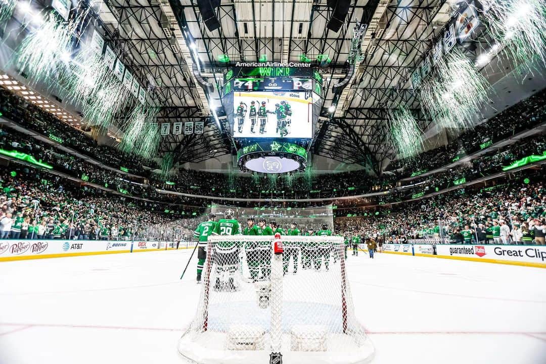 ダラス・スターズのインスタグラム：「Our home >」