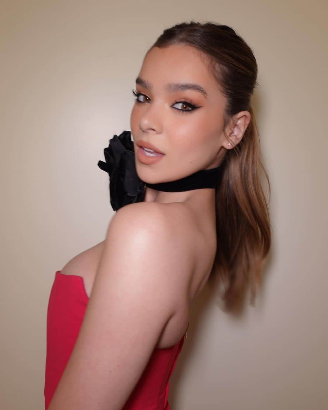 ヘイリー・スタインフェルドのインスタグラム：「💞🕷️」