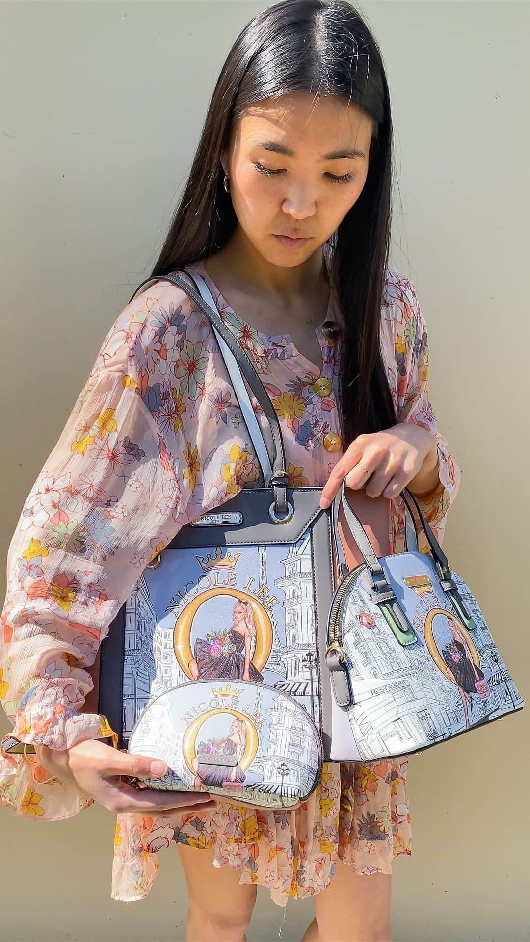 ニコールリーのインスタグラム：「Our signature 3-in-1 handbag sets are perfect for spring and summer adventures ahead ✈️✨ travel-friendly and stylish, shop our NEW Dreaming the City 3 piece set featuring a spacious tote, sleek crossbody, and convenient wristlet pouch. Mix up your style for work, weekends and getaways 💕✨  🛍️Shop the Dreaming the City 3 Piece Set (Tote, Crossbody, Pouch) SKU: SET16642 DREAMING THE CITY👑 at www.nicoleleeonline.com or tap to shop👆🏼  #nicolelee #nicoleleeusa #dreamingthecity #travelsets #handbagsets #nicoleleess23 #lovemehatemeNL #NLLook」