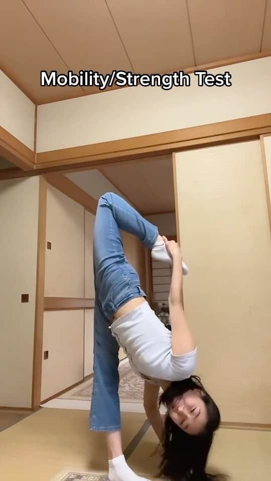 篠原枝令菜のインスタグラム：「Fun challenge! Can you do it??」